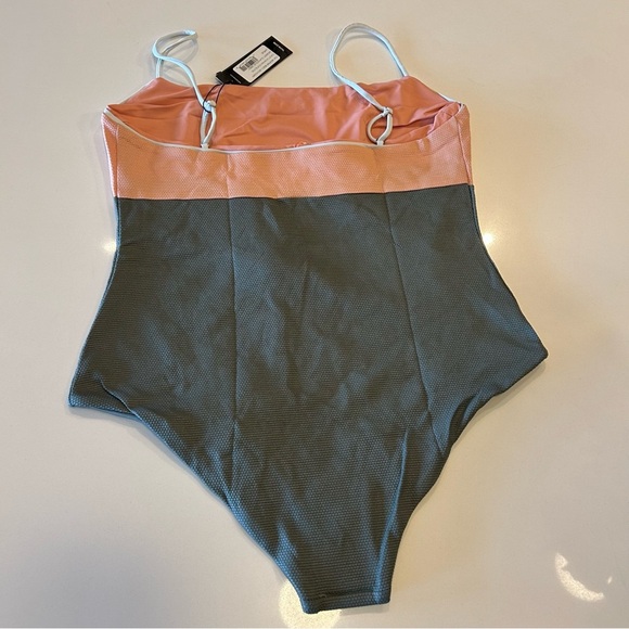 Anthropologie x Tavik Scarlett One Piece Color Blocked Swimsuit, size large - Picture 7 of 9